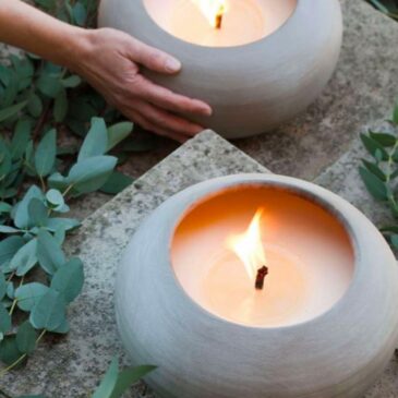 Bougie outdoor pierre grise S Sommergrun (citronnelle & concombre) - Cerabella