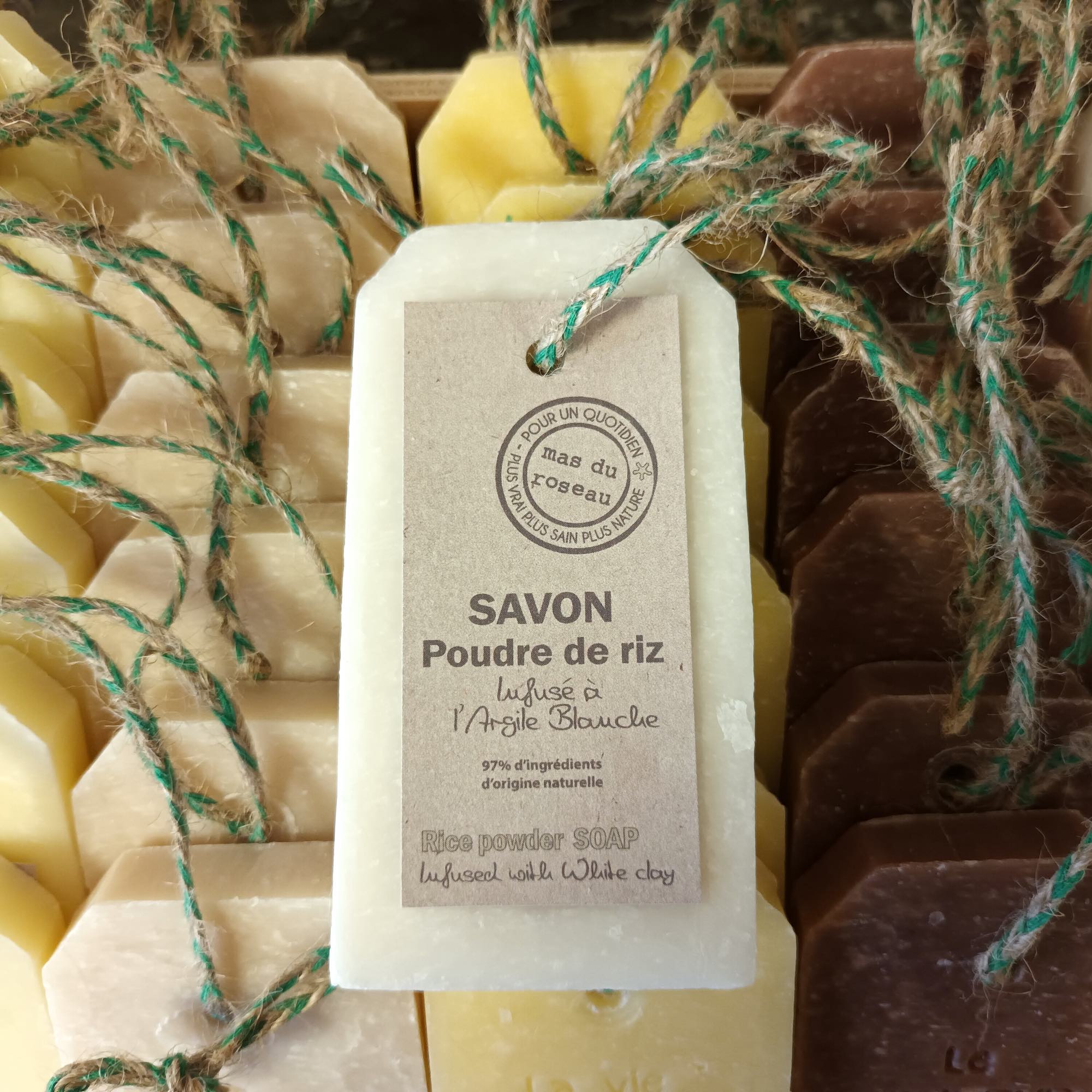 Savon message à suspendre - La beauté est la fleur du BONHEUR - Le Mas du Roseau – Image 2