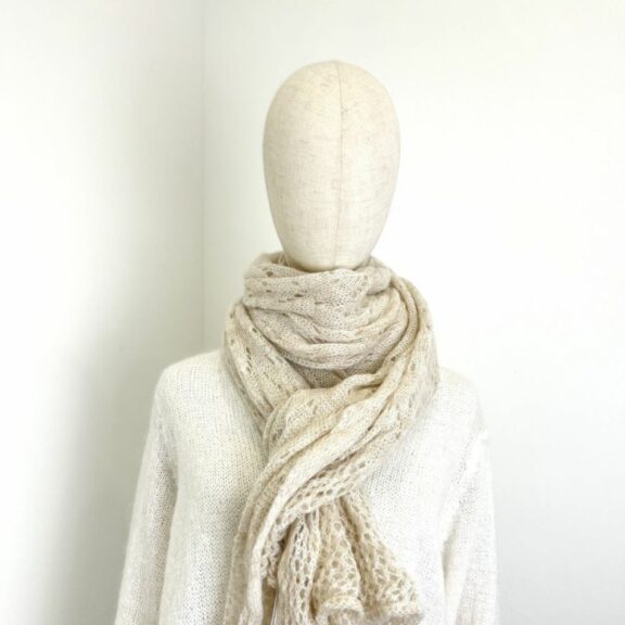 Echarpe en mohair ajourée Beige