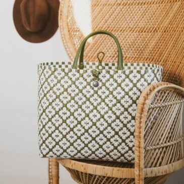 Panier Motif Olive en plastique recyclé tressé - Handed By