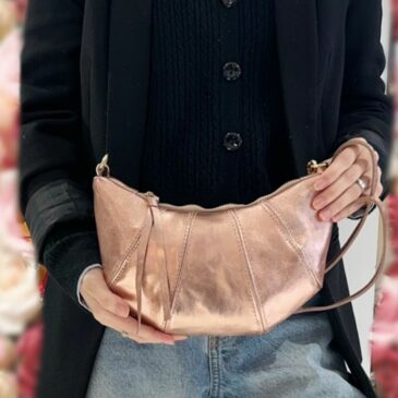 Sac bandoulière en cuir irisé / Cuivré