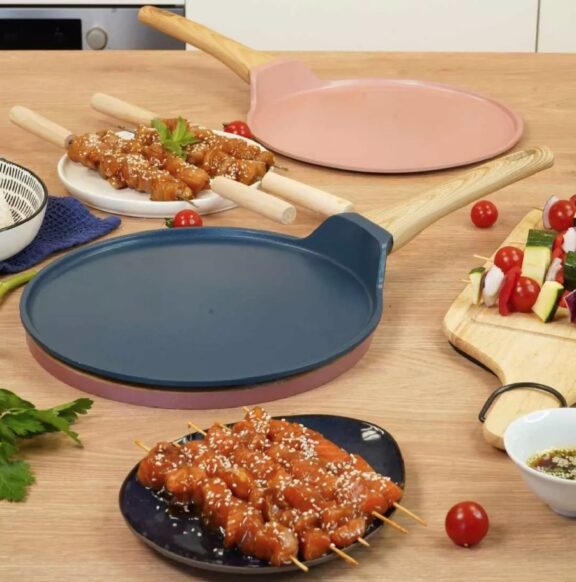L'incroyable poêle crêpière plancha 28cm / Rose Guimauve - CookUt – Image 3