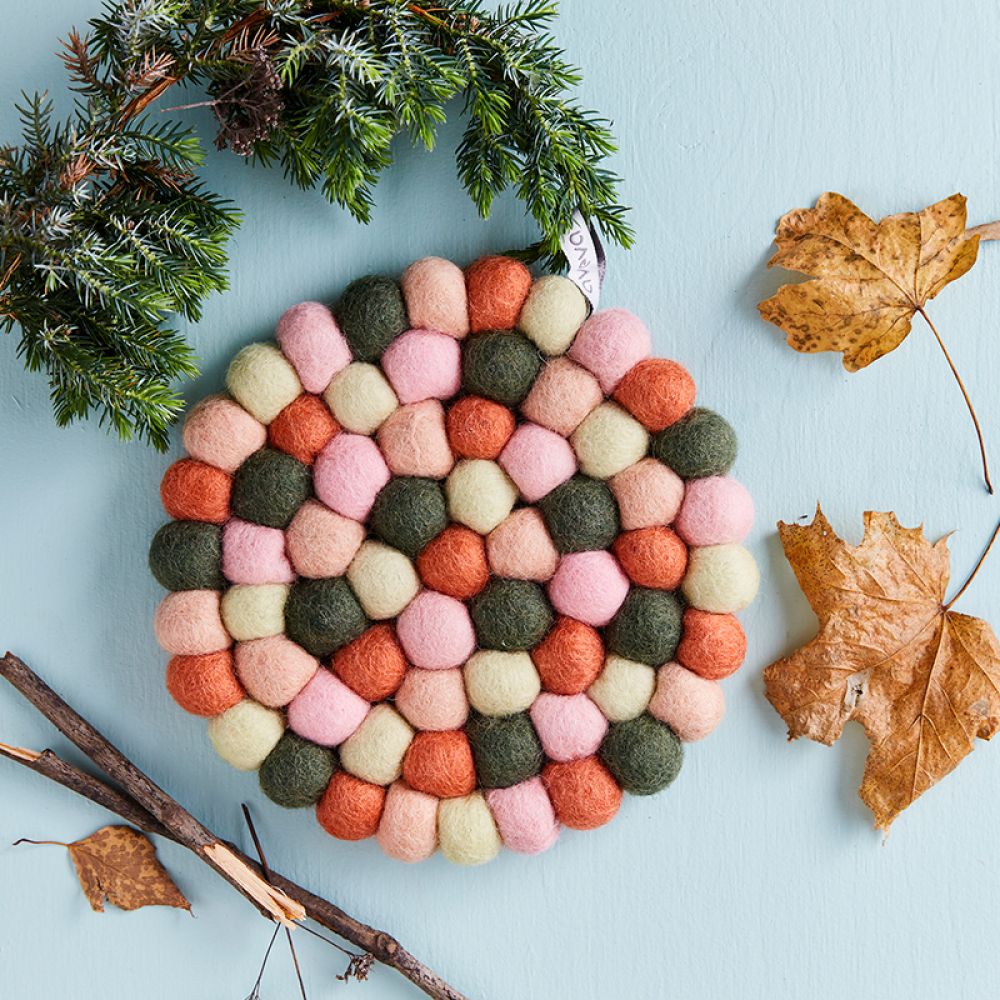 Dessous de plat rond en laine S / Forest - Aveva Design